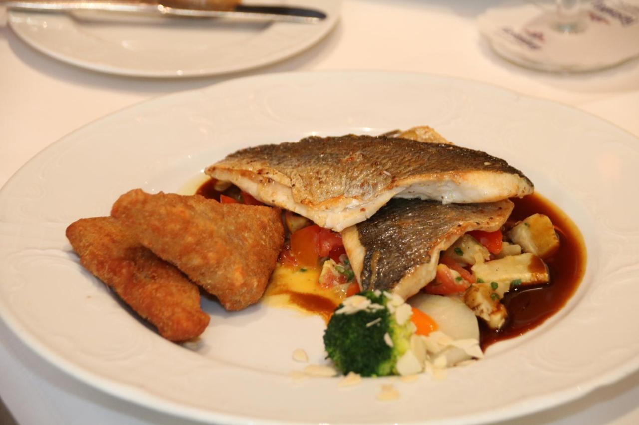 Hotel-Restaurant Hirsch Berghaupten Eksteriør billede